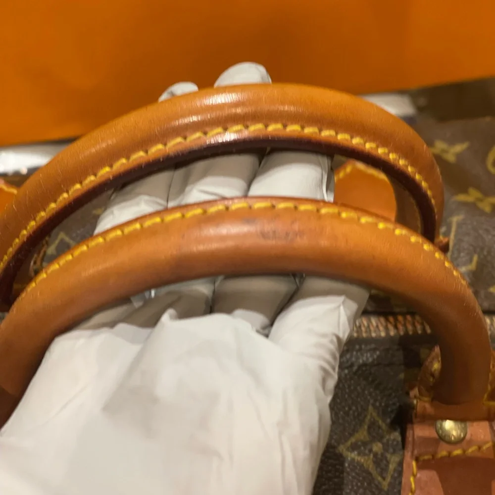 Authentic Louis Vuitton SPEEDY 40 - Picture 5 of 16